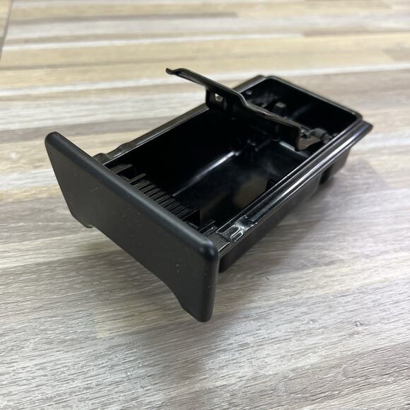 00-06 Subaru Legacy Outback Baja dash console ashtray insert 66160-AE000 - JL497 - Picture 2 of 6